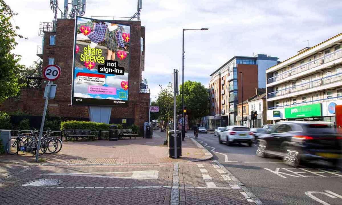Cybersmile Sharezees Campaign Slider 2